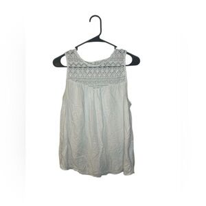 Old Navy White lace Sleeveless Blouse